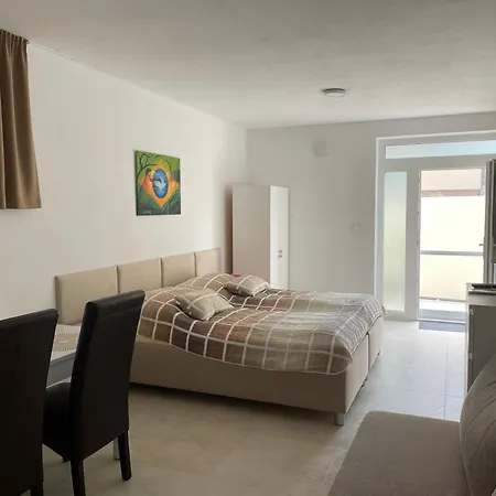 Apartmany Silvia Dunajská Streda 外观 照片