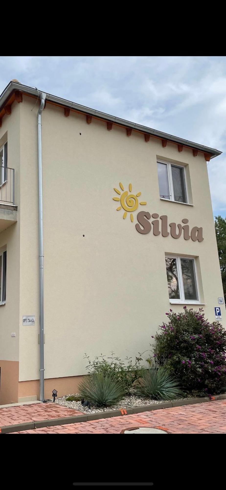 Silvia * Dunajská Streda