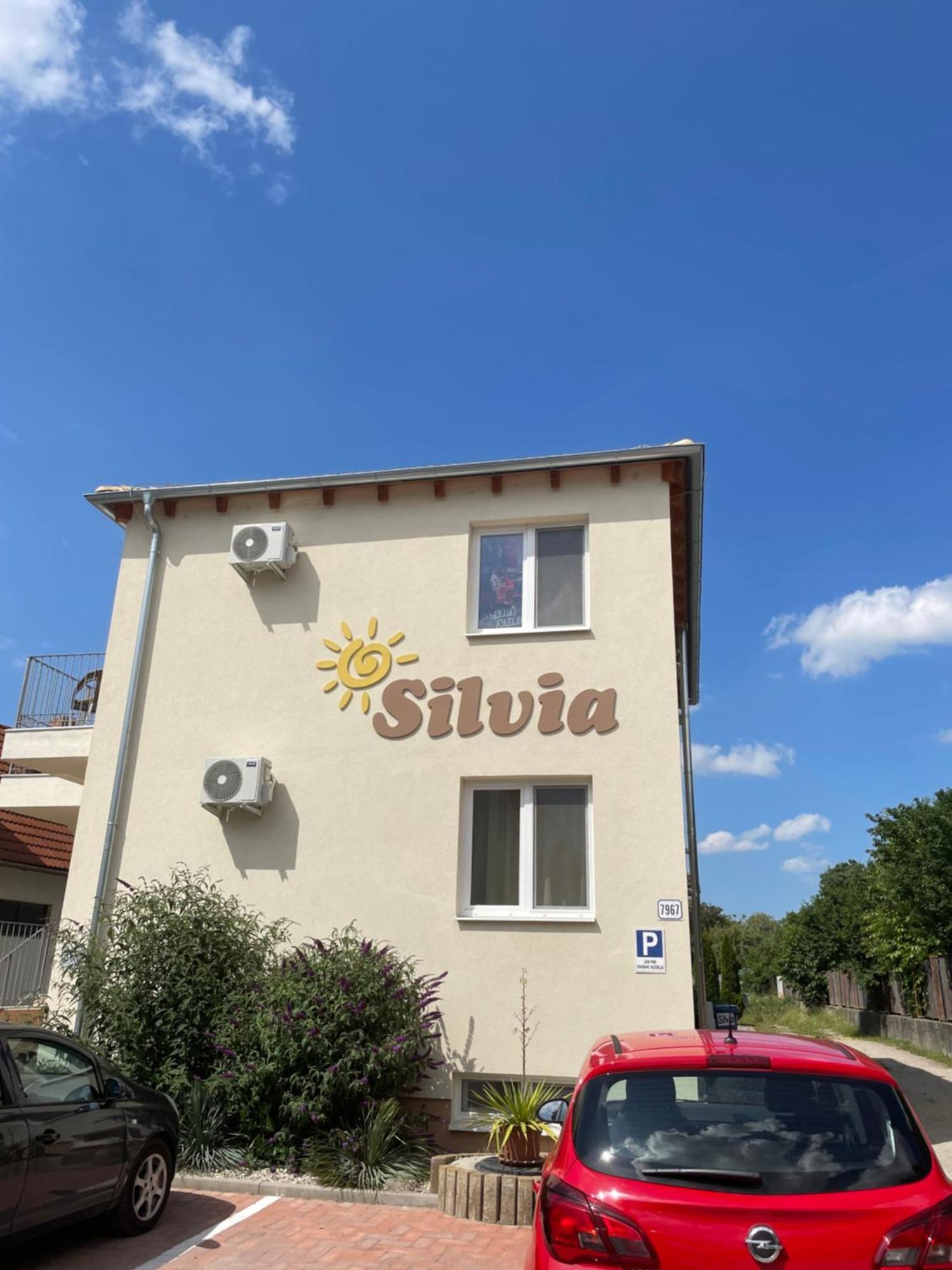 Apartment Silvia *